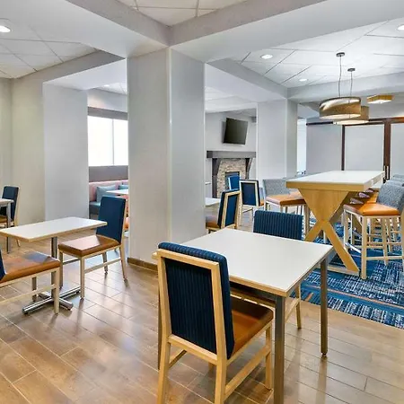 Hampton Inn Charlotte Uptown 